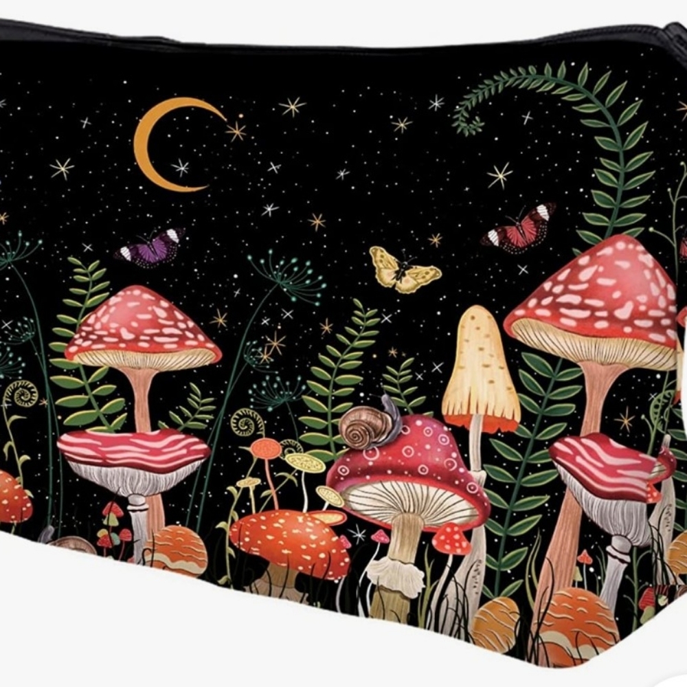 Magic Mushroom Makeupbag